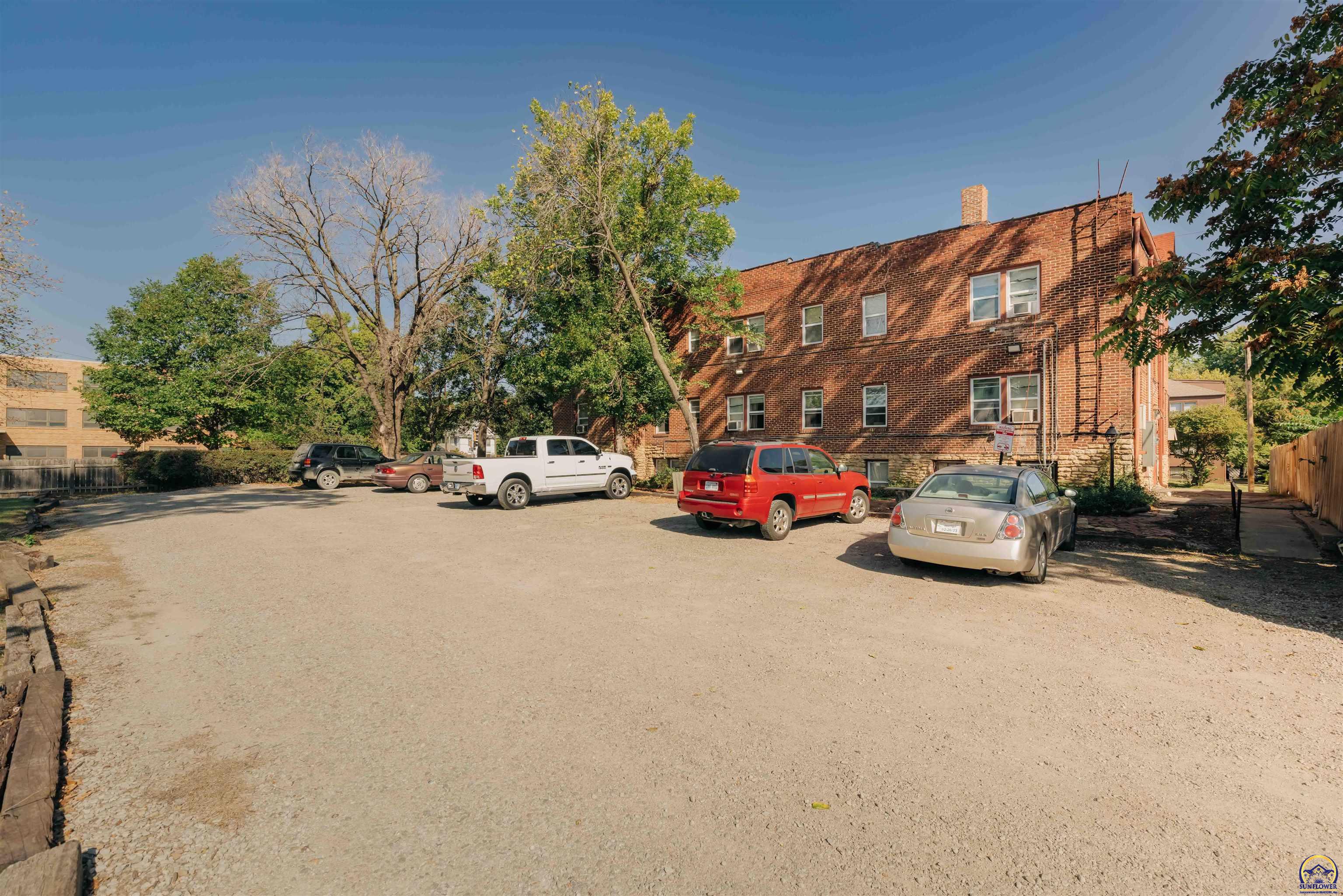 400 Southwest Topeka Boulevard Topeka, KS 66603 - Photo 13 of 58