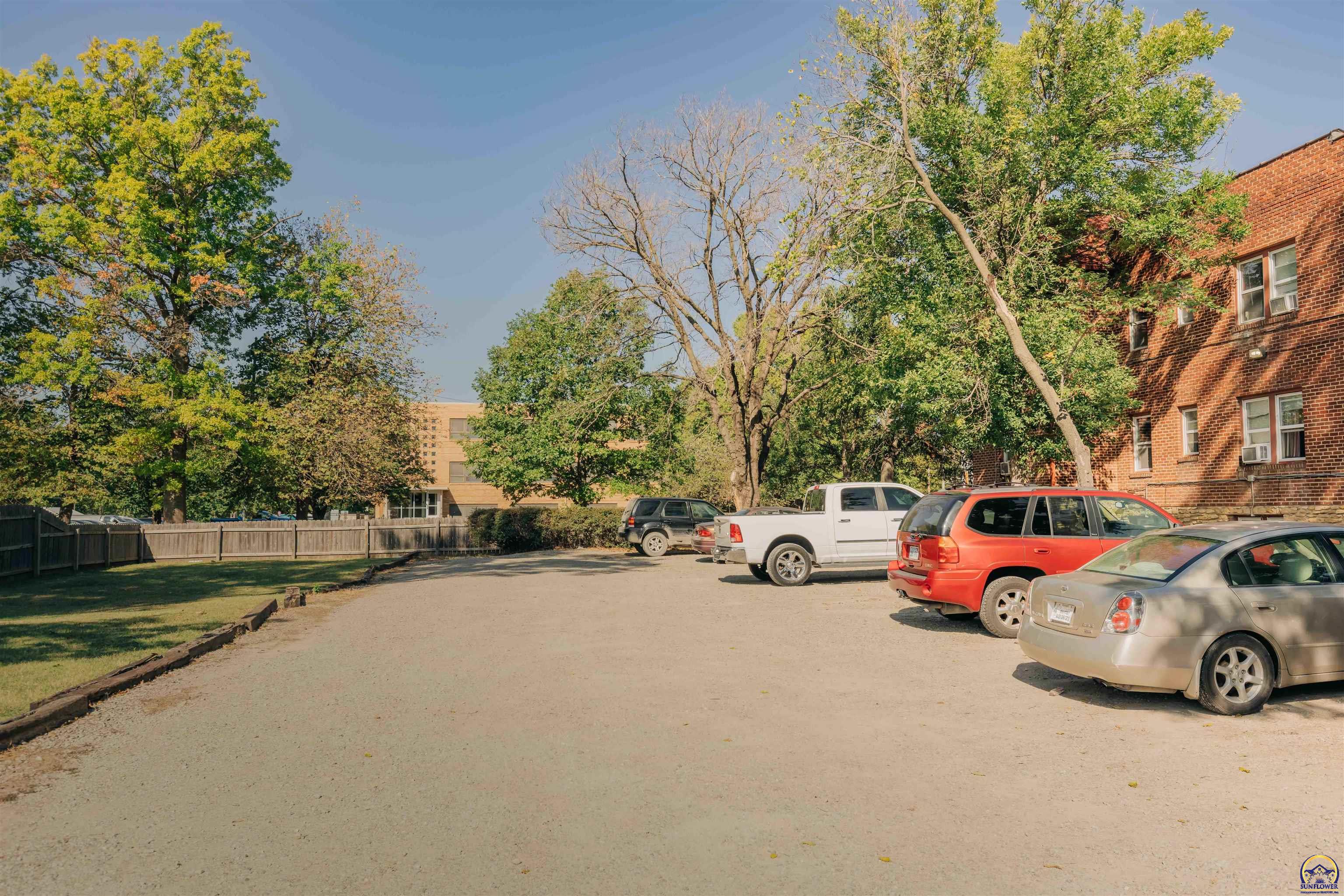 400 Southwest Topeka Boulevard Topeka, KS 66603 - Photo 15 of 58