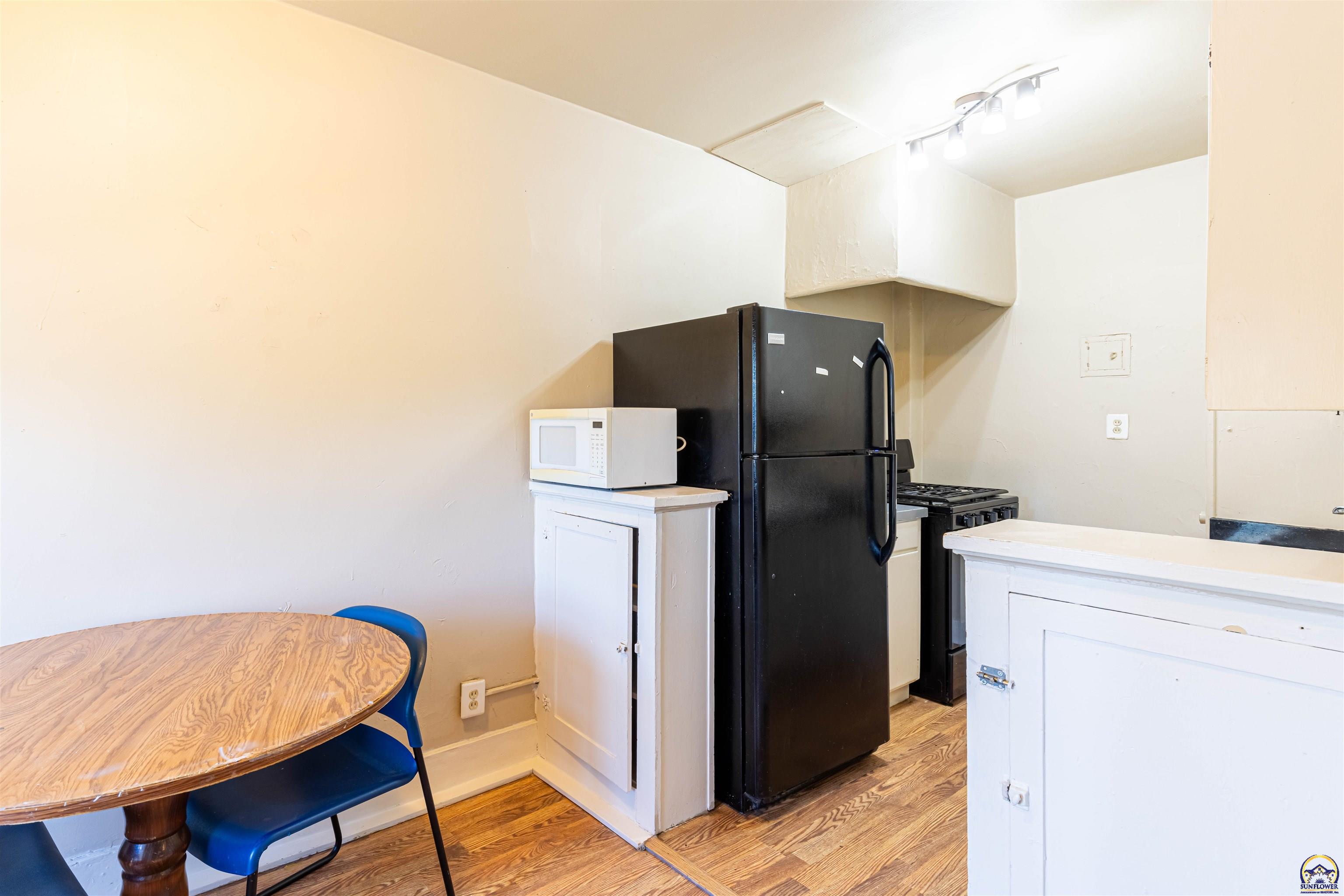 400 Southwest Topeka Boulevard Topeka, KS 66603 - Photo 22 of 58