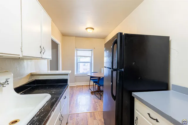 $640,000 | 400 Southwest Topeka Boulevard, Topeka, KS 66603