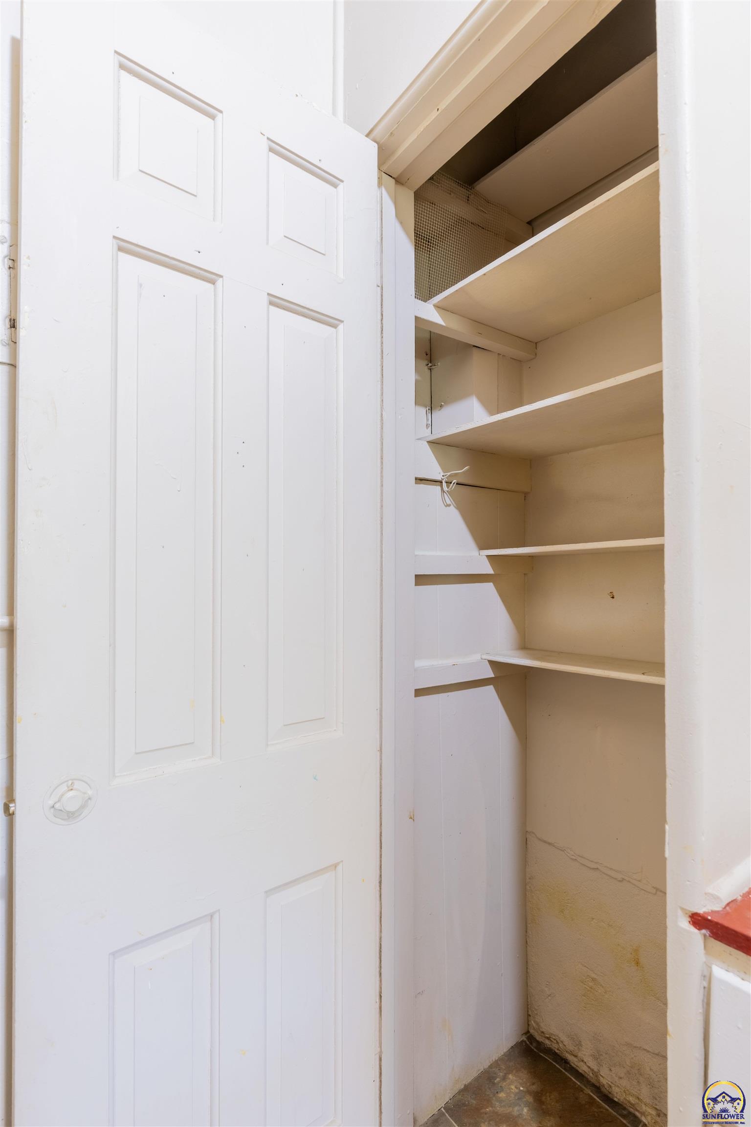 400 Southwest Topeka Boulevard Topeka, KS 66603 - Photo 53 of 58