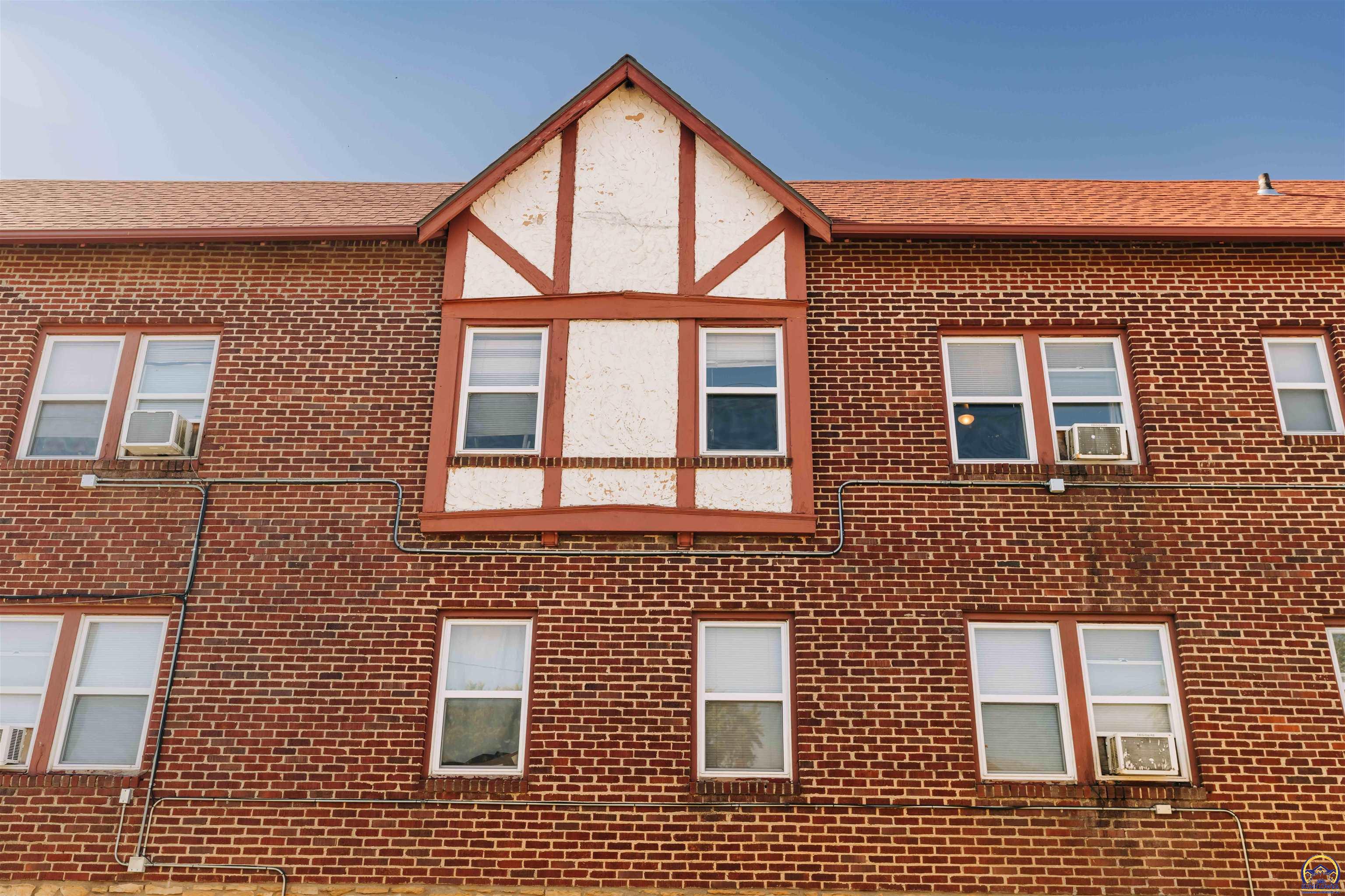 400 Southwest Topeka Boulevard Topeka, KS 66603 - Photo 9 of 58