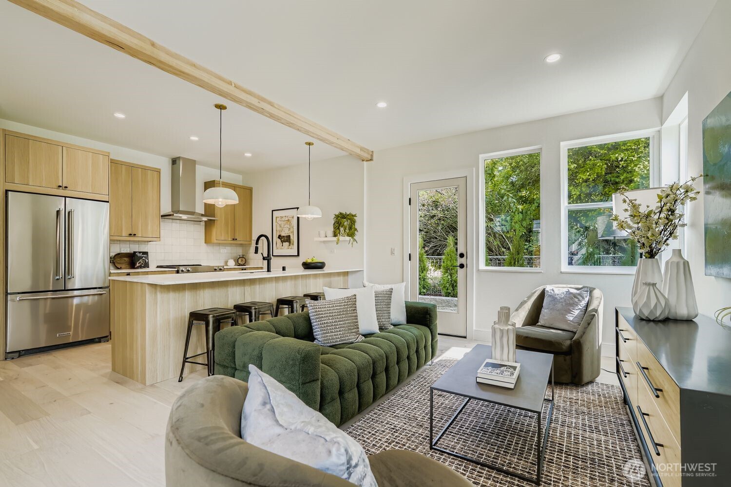 8812 41st Avenue Southwest Seattle, WA 98136 - Photo 4 of 26