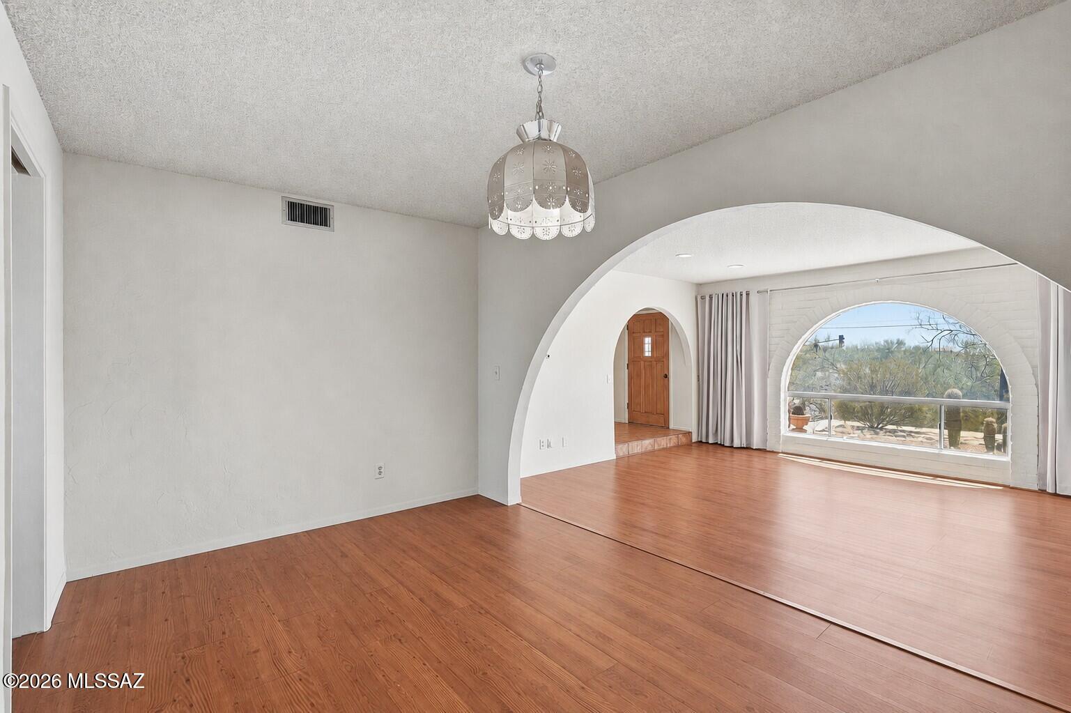 5000 West Cortaro Farms Road Tucson, AZ 85742 - Photo 2 of 40 Dining room-living room