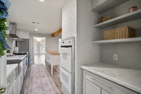 $284,999 | 5918 Par 4 Drive, Houston, TX 77088