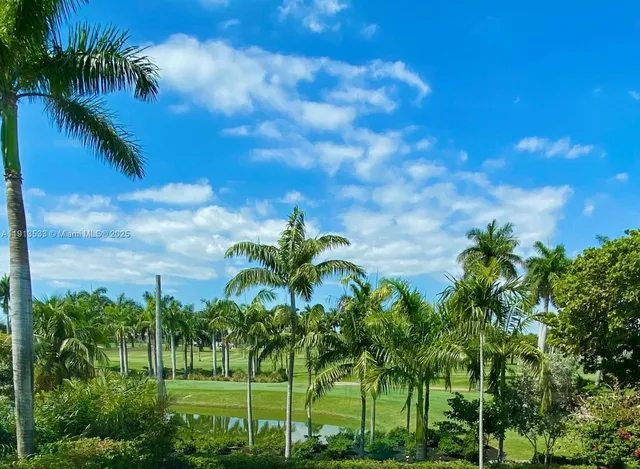 $40,000 | 5800 La Gorce Drive, Miami Beach, FL 33140