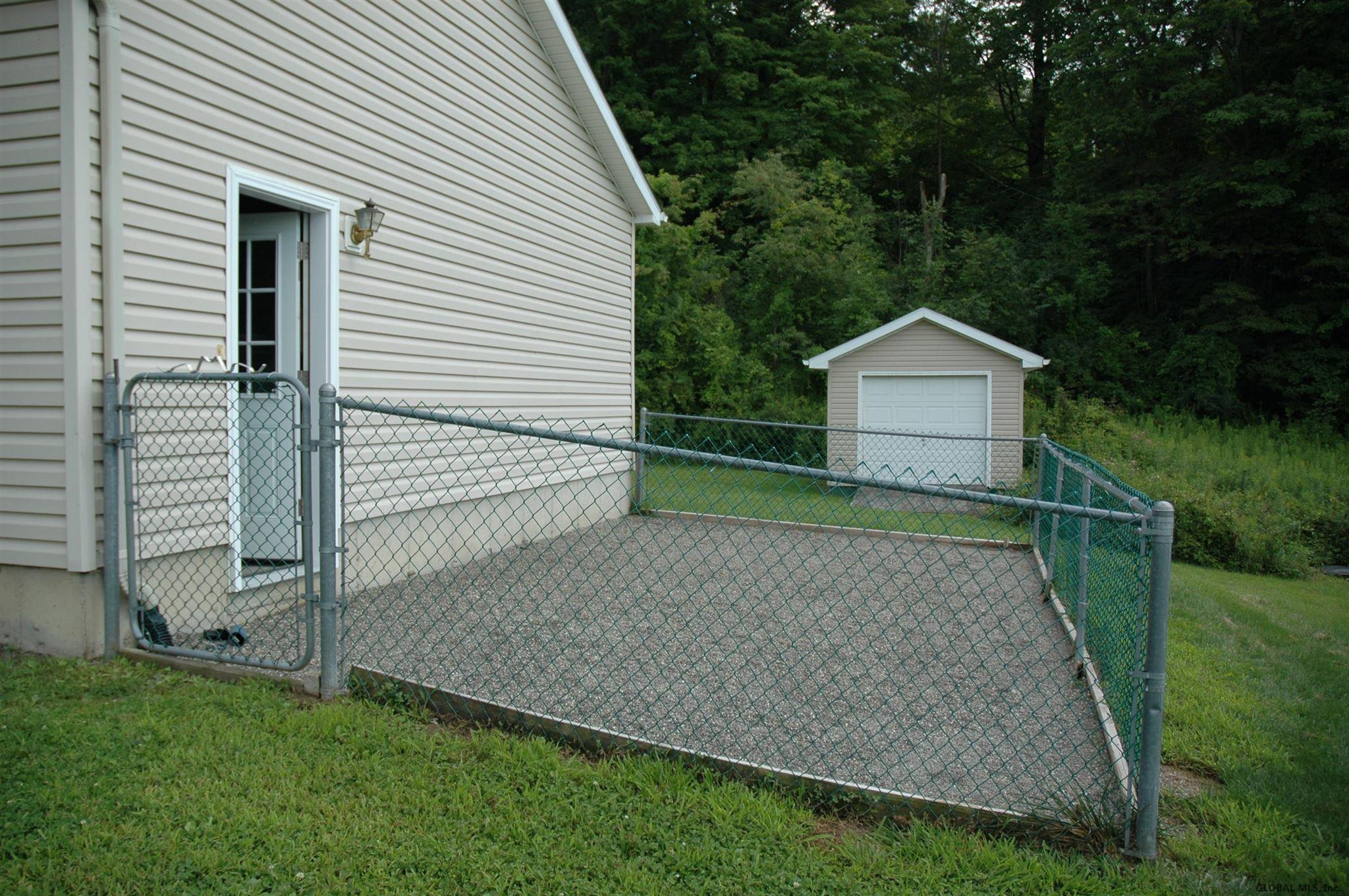 192 Plank Road Brunswick, NY 12182 - Photo 6 of 40 Photo 6
