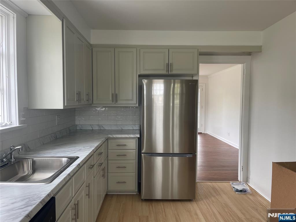 38 East Ridgewood Avenue Paramus, NJ 07652 - Photo 11 of 21