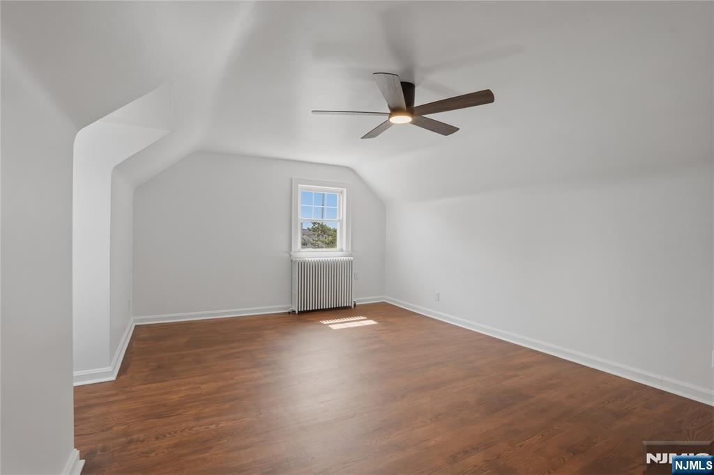 38 East Ridgewood Avenue Paramus, NJ 07652 - Photo 19 of 21