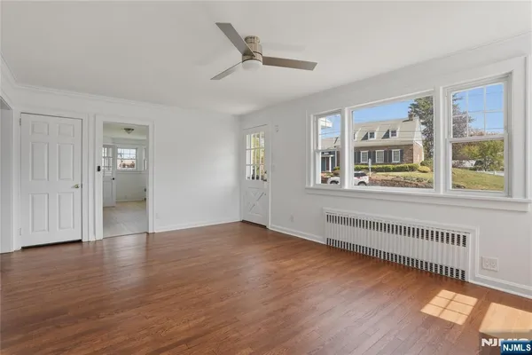 $4,000 | 38 East Ridgewood Avenue, Paramus, NJ 07652
