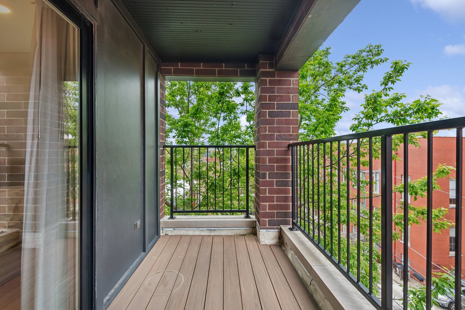 2016 North Howe Street, Unit 3S Chicago, IL 60614 - Photo 30 of 47