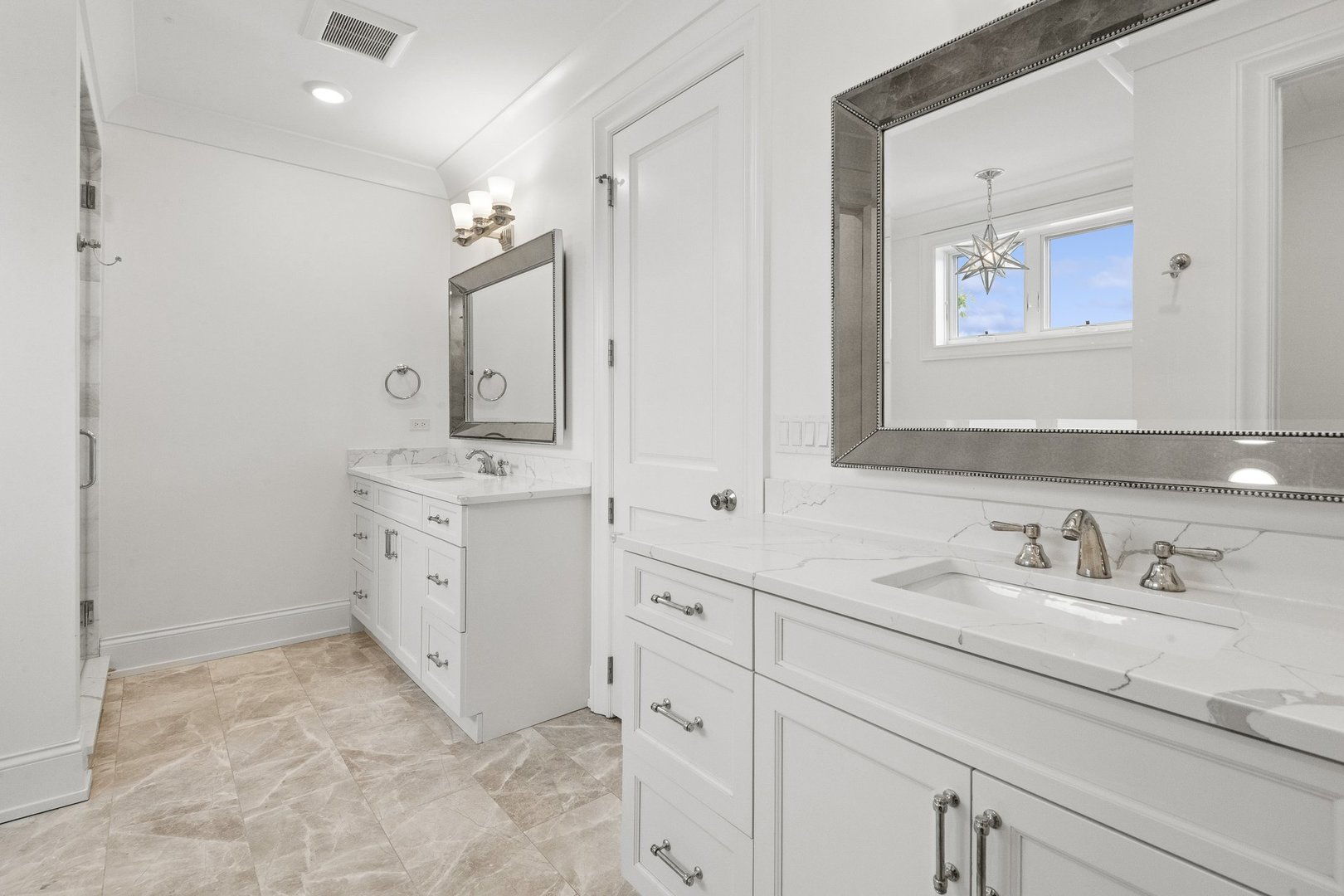 2016 North Howe Street, Unit 3S Chicago, IL 60614 - Photo 32 of 47