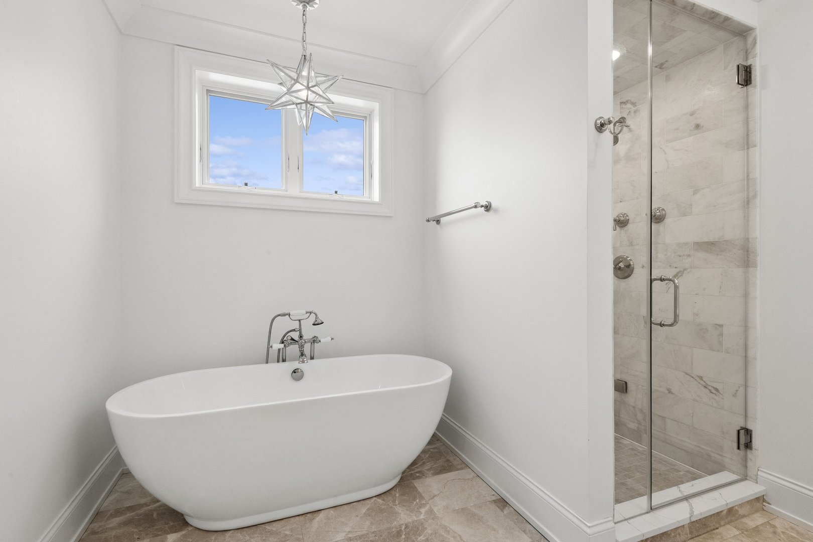 2016 North Howe Street, Unit 3S Chicago, IL 60614 - Photo 33 of 47