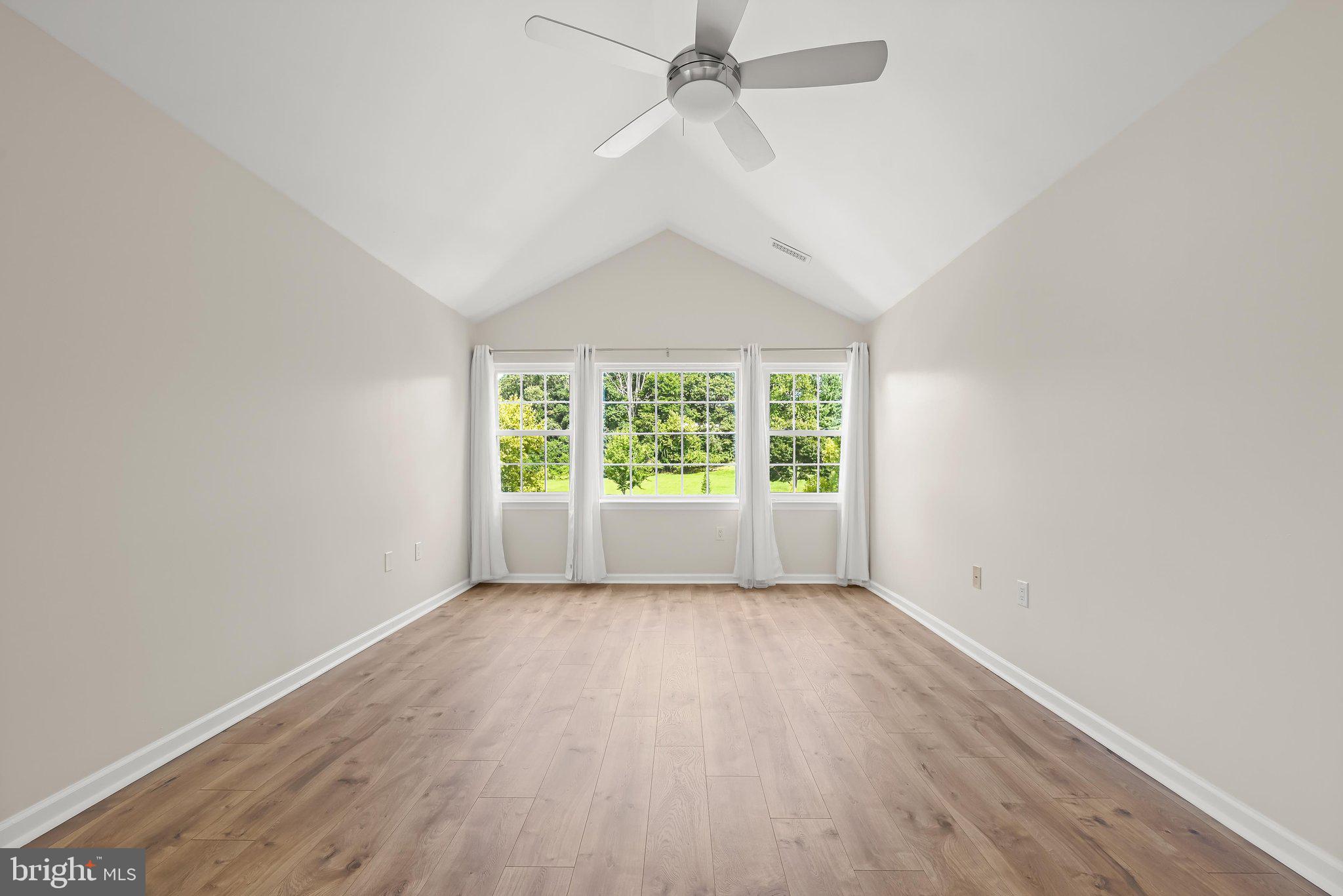 8393 Montgomery Run Road, Unit L Ellicott City, MD 21043 - Photo 25 of 47 Primary Bedroom - Renovated En-Suite Full Bath
