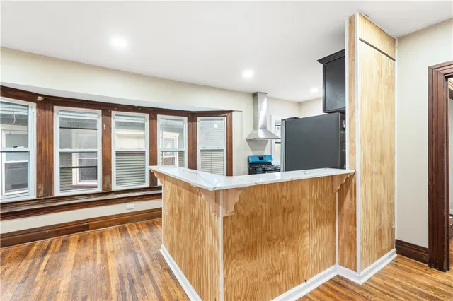 $1,800 | 483 Alexander Street, Unit 4, Rochester, NY 14605