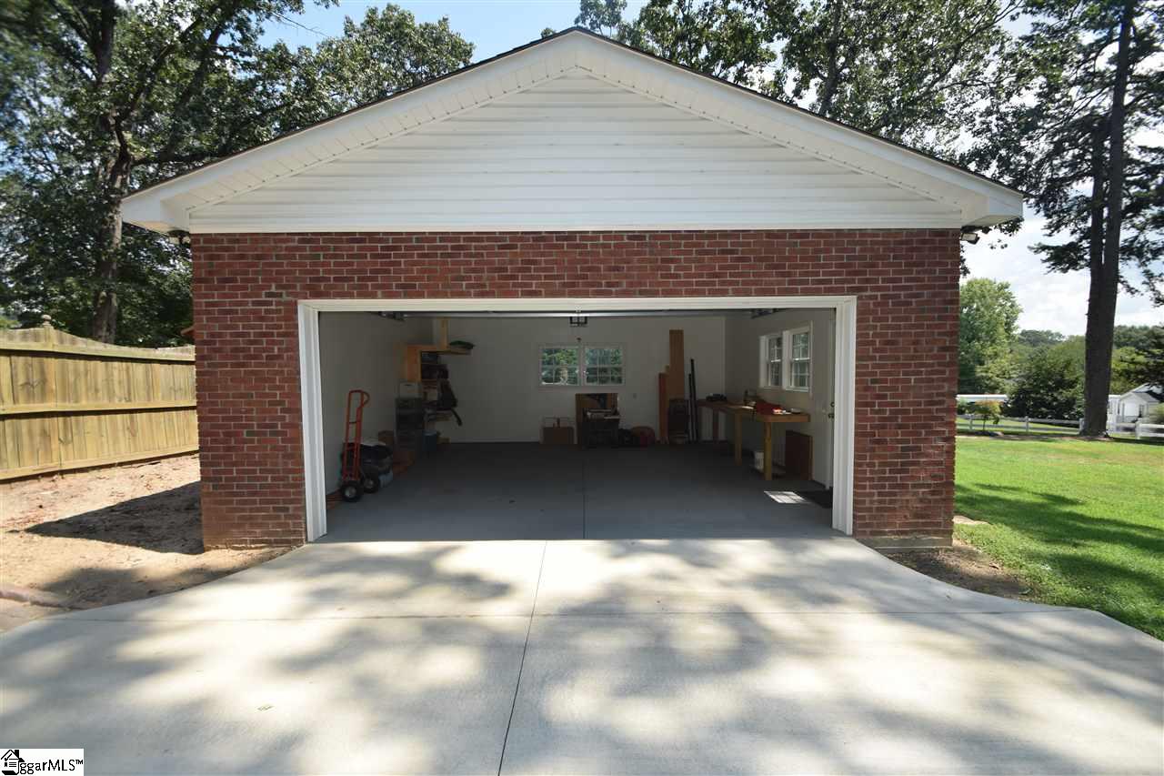101 Heatherbrook Road Greenville, SC 29615 - Photo 32 of 34 Gallery Image 32