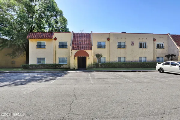 $1,300 | 3918 La Mirada Drive North, Unit 3, Jacksonville, FL 32217