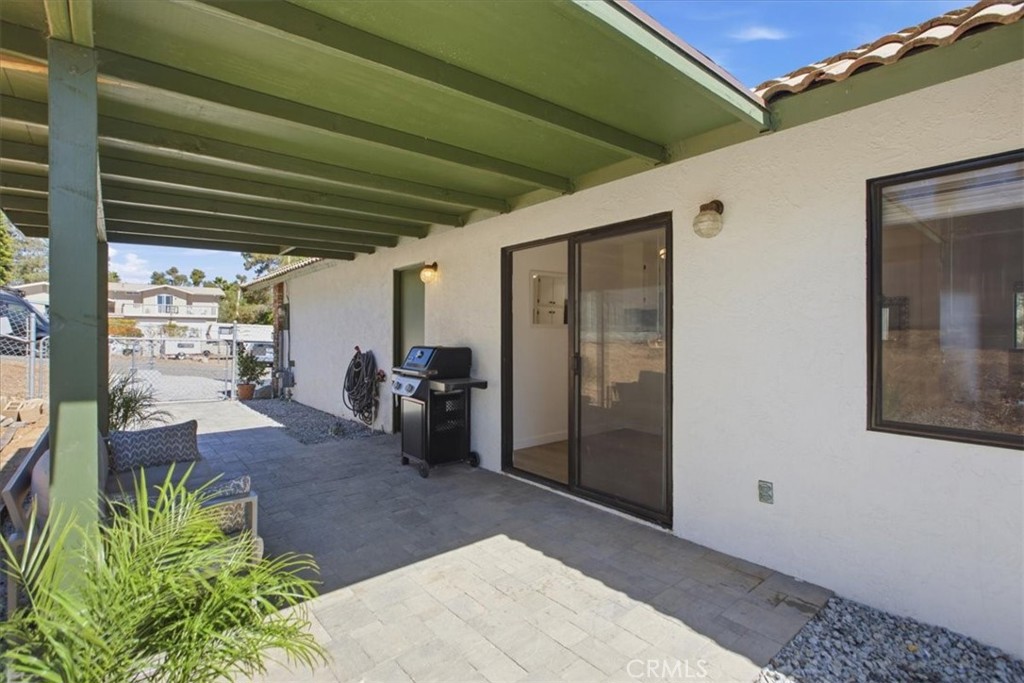 1340 Vía Feliz Fallbrook, CA 92028 - Photo 33 of 40