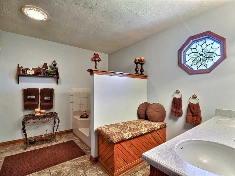 470 Rodeo Drive Indianapolis, IN 46217 - Photo 15 of 24 Gallery Image 15