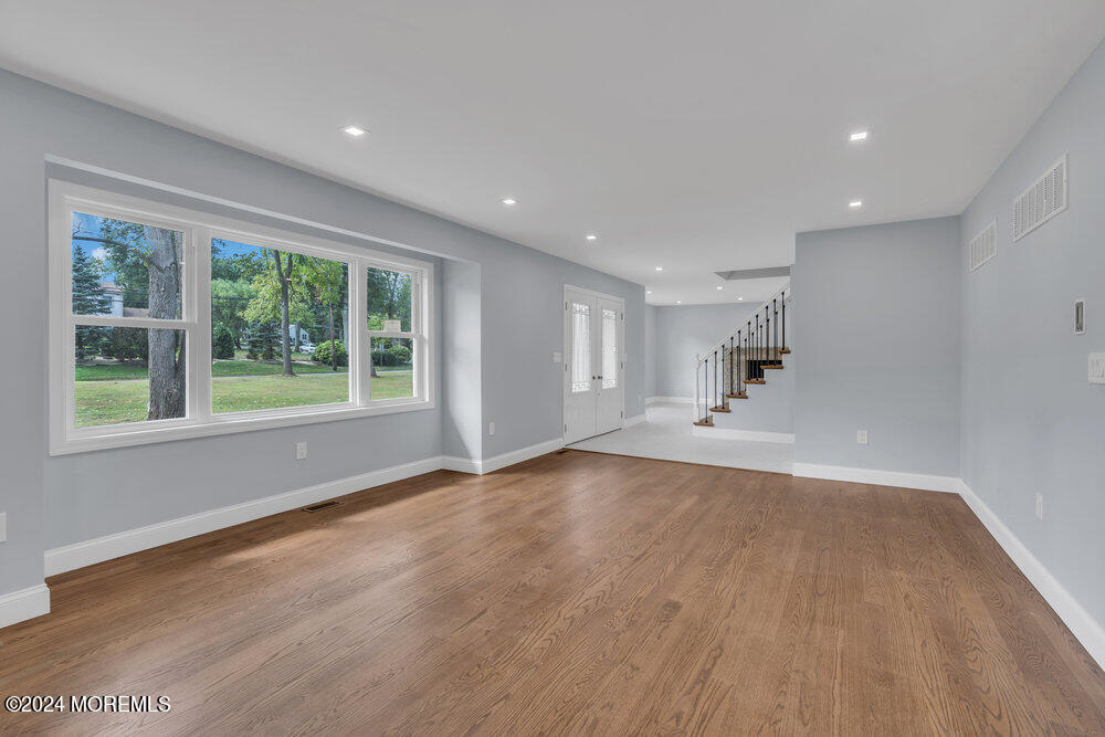 166 Montrose Road Colts Neck, NJ 07722 - Photo 3 of 32 002_dsc08731_54