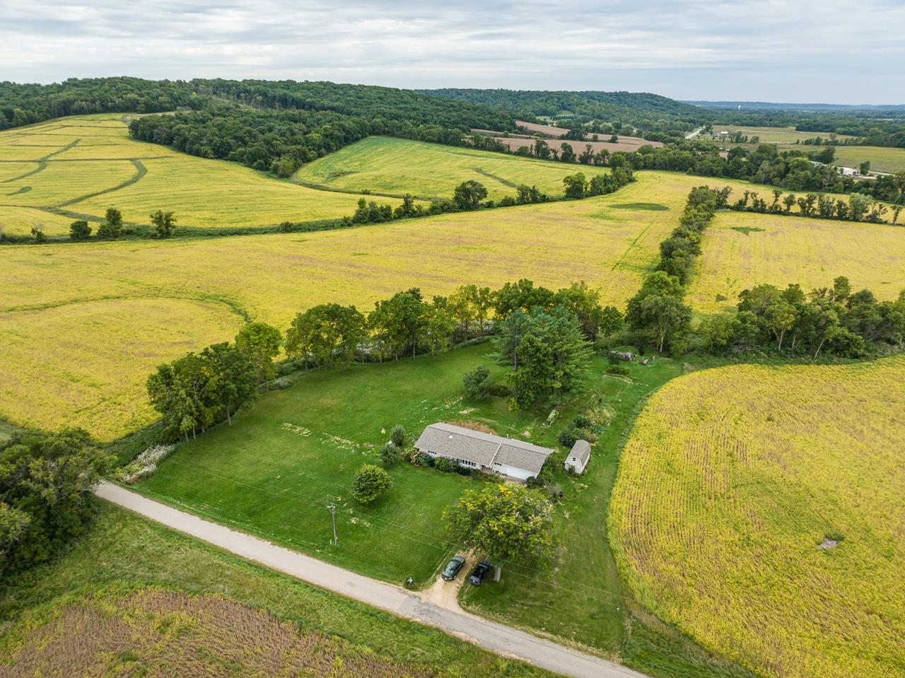 2463 West Pash Road Hanover, IL 61041 - Photo 3 of 48 Gallery Image 3
