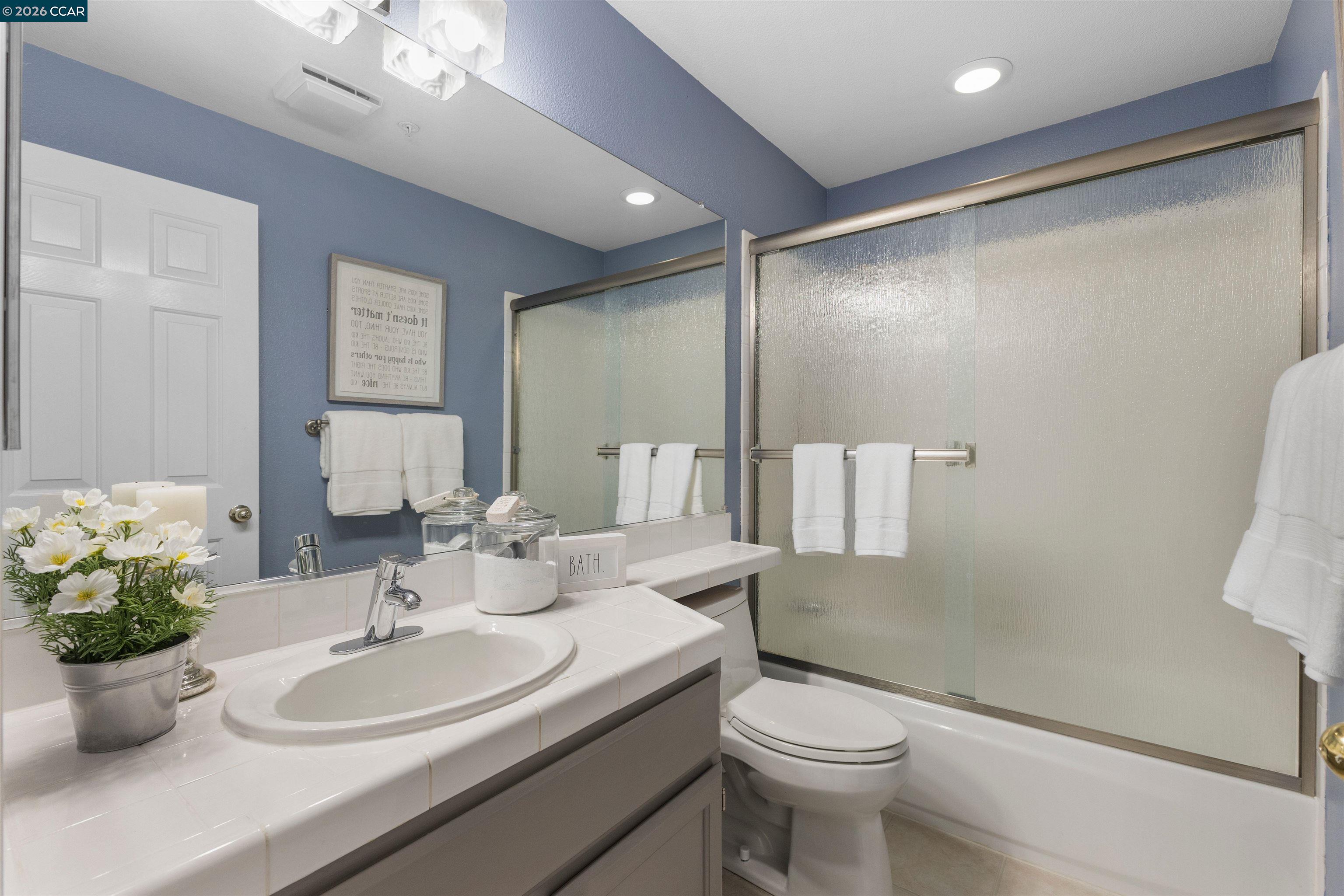 121 Enchanted Way San Ramon, CA 94583 - Photo 22 of 41