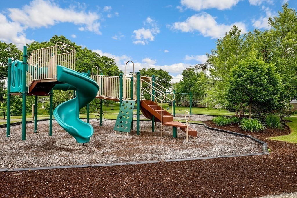 33 Jacob Way, Unit 33 Reading, MA 01867 - Photo 31 of 33
