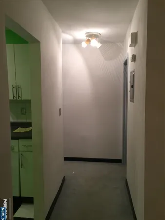 $2,000 | 1130 Valley Road, Unit 2B, Wayne, NJ 07470