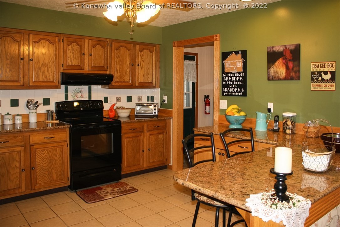 1811 Emma Road Kenna, WV 25248 - Photo 15 of 28 Gallery Image 15