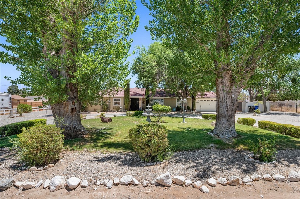 15093 Mandan Road Apple Valley, CA 92307 - Photo 3 of 56