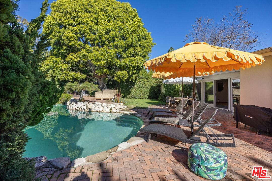 1133 Somera Road Los Angeles, CA 90077 - Photo 2 of 44