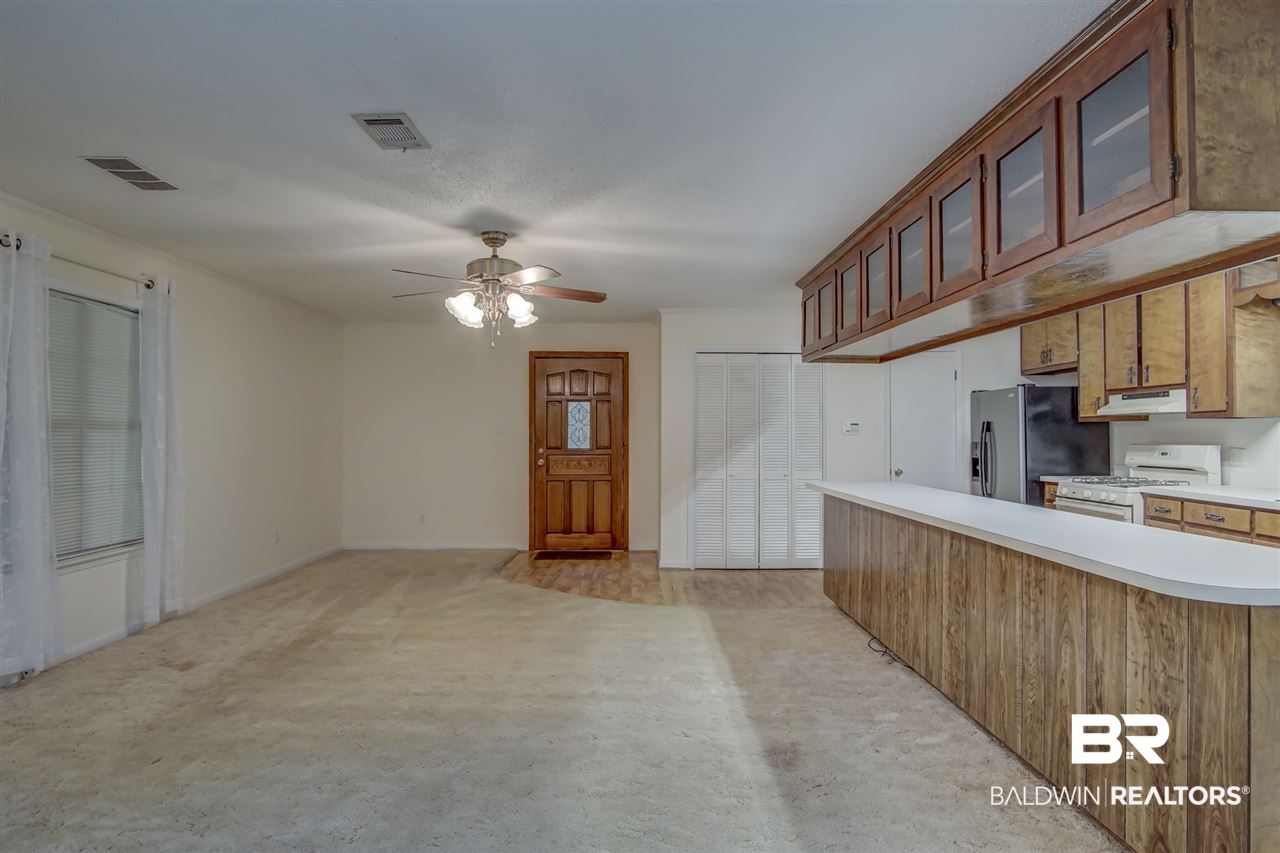 6536 Bay Road Mobile, AL 36605 - Photo 2 of 31