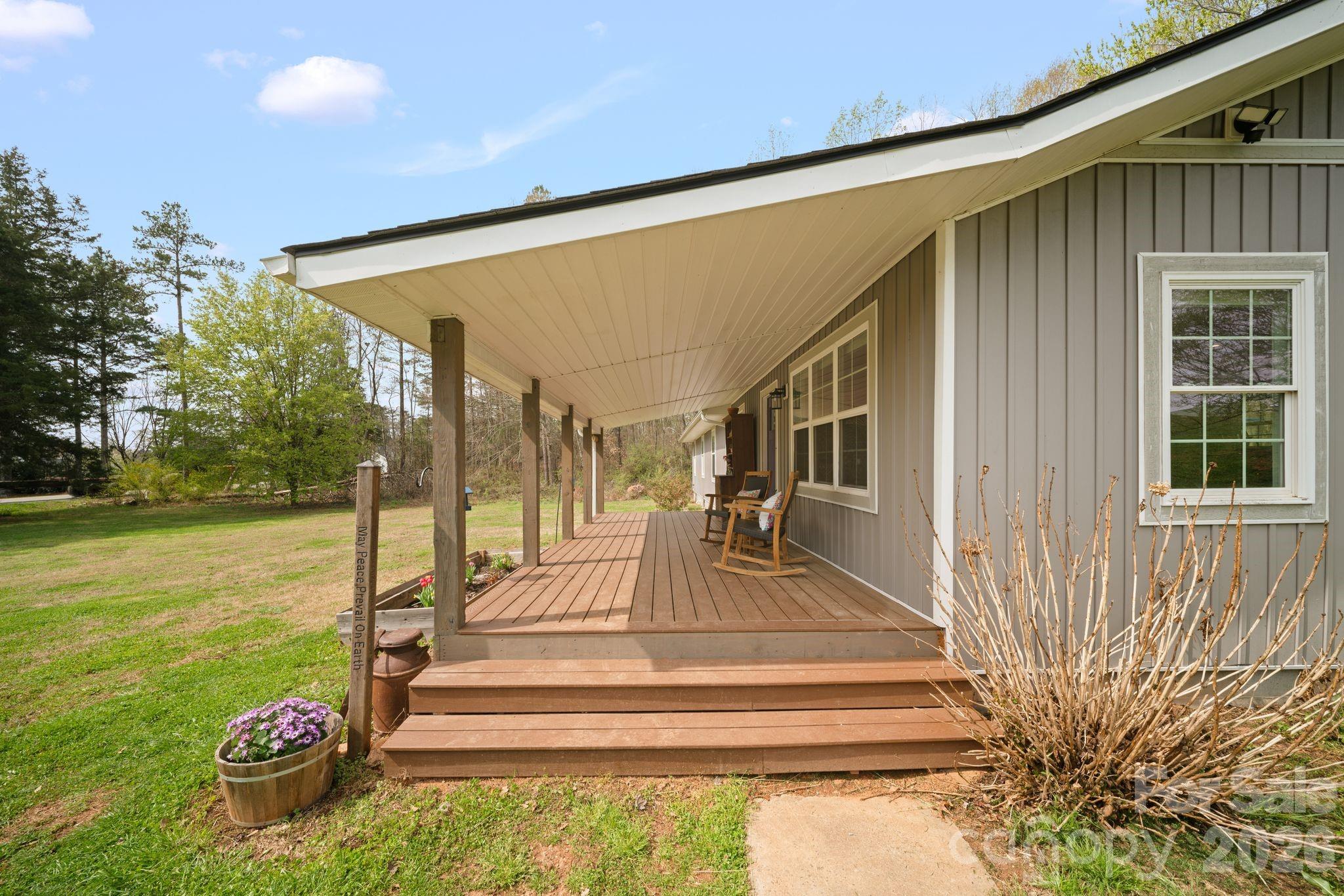 527 Floyd Blackwell Road Tryon, NC 28782 - Photo 33 of 40