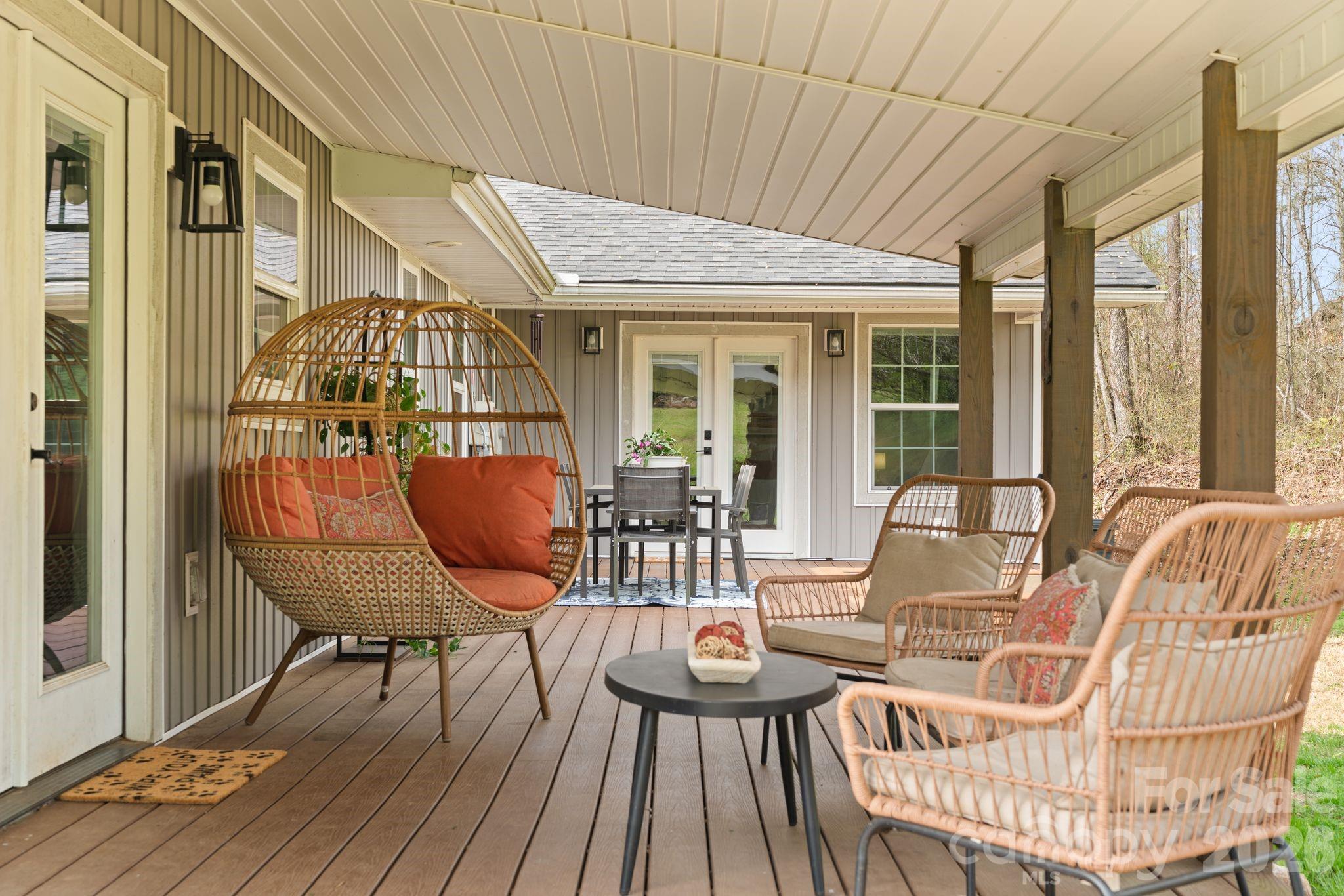 527 Floyd Blackwell Road Tryon, NC 28782 - Photo 5 of 40