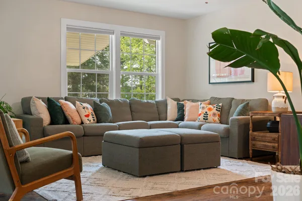 $700,000 | 527 Floyd Blackwell Road, Tryon, NC 28782