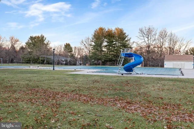a view of a garden with trees