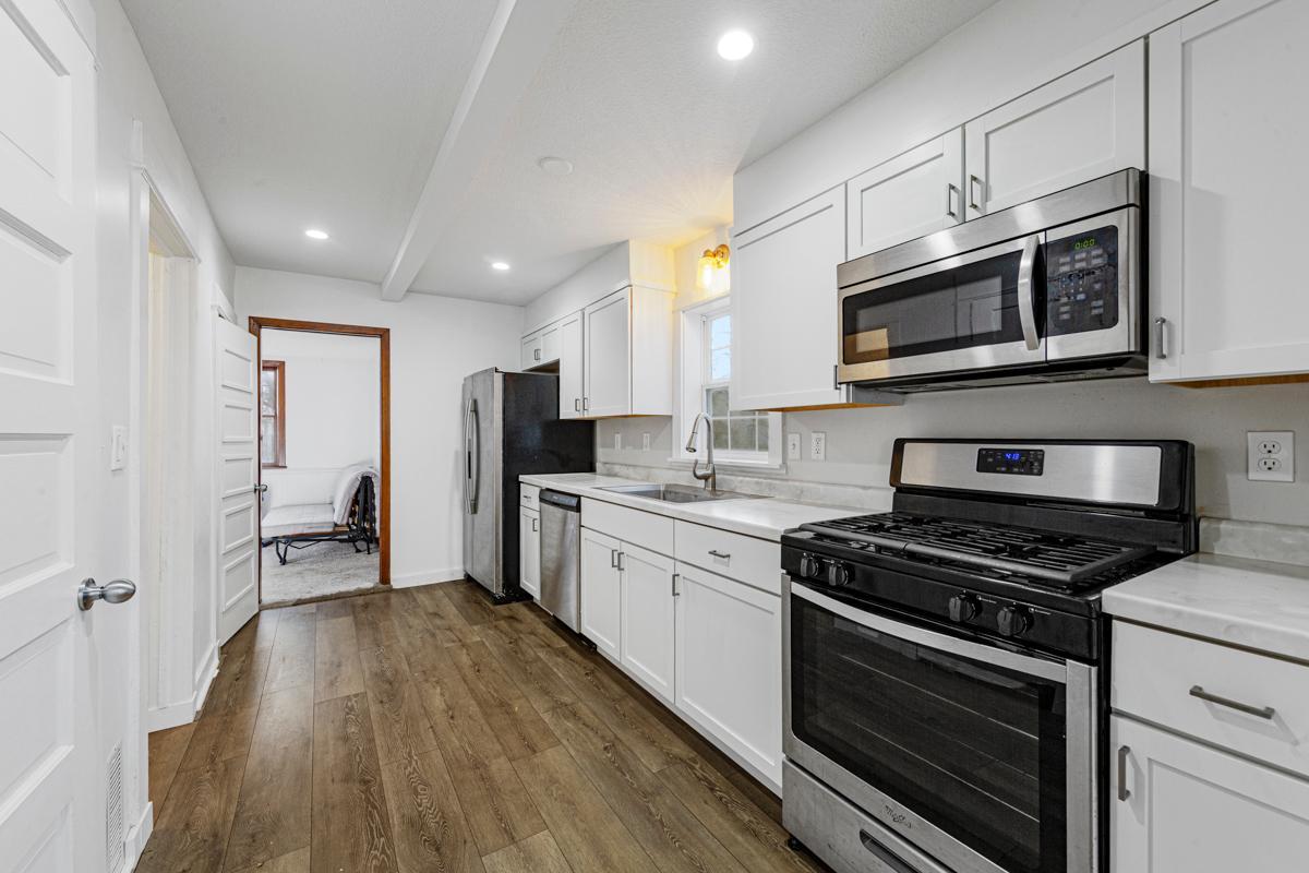 15 14th Street Northeast Faribault, MN 55021 - Photo 4 of 34