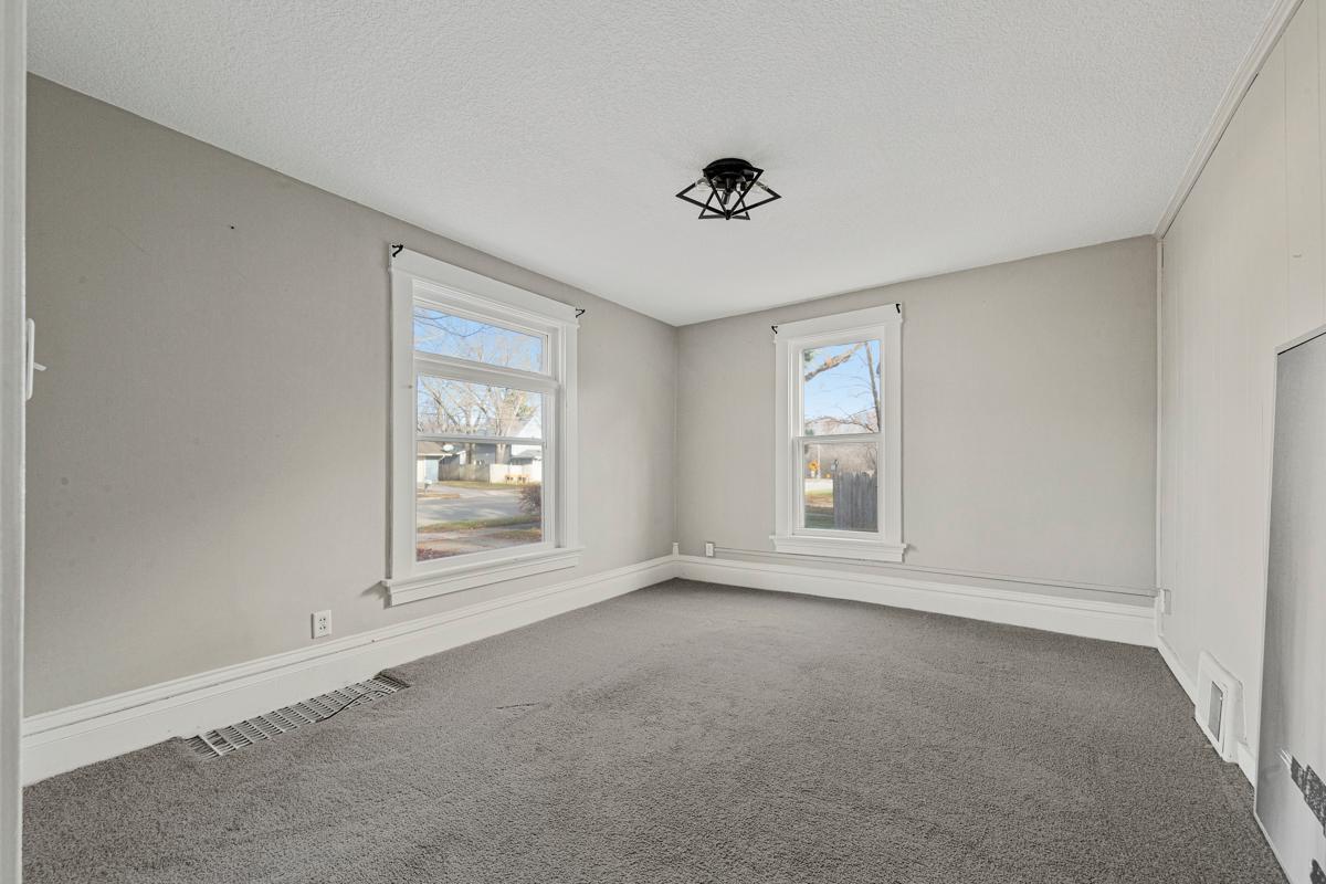 15 14th Street Northeast Faribault, MN 55021 - Photo 7 of 34