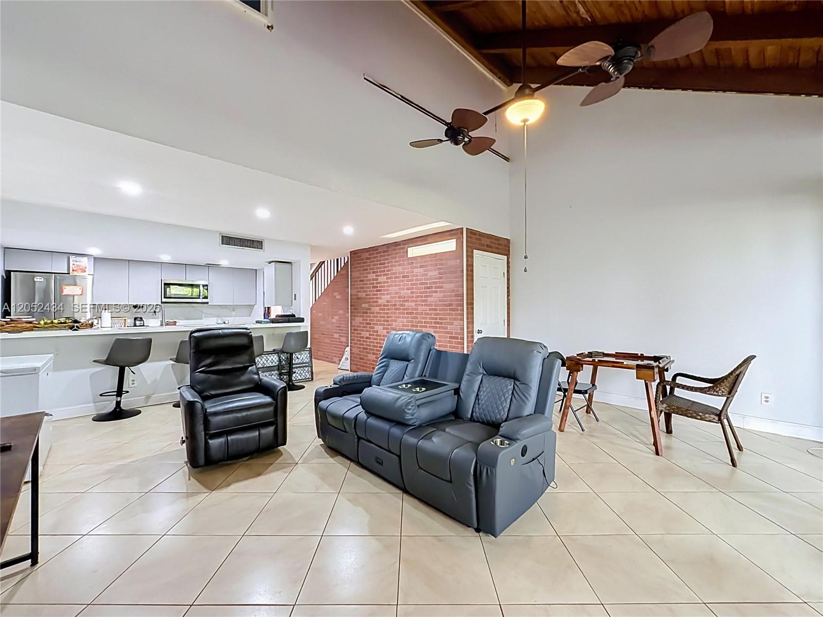 1110 West Fairway Road Pembroke Pines, FL 33026 - Photo 32 of 86