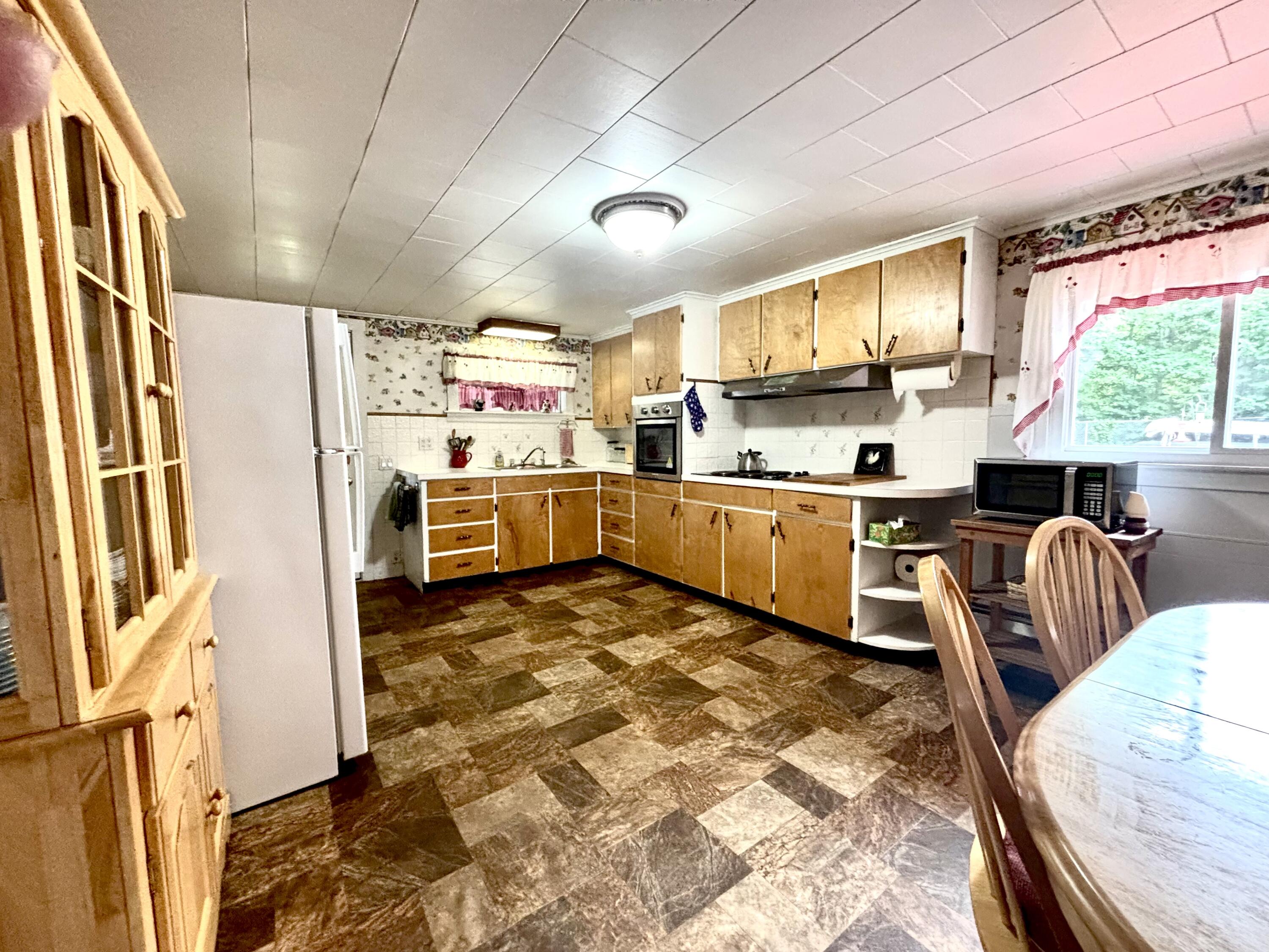 244 Bates Street Millinocket, ME 04462 - Photo 10 of 32 IMG_6601