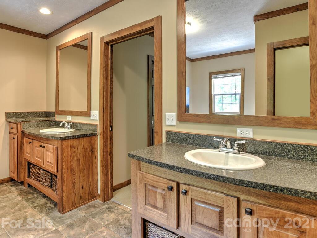 940 Fisher Branch Road Marshall, NC 28753 - Photo 23 of 35 Gallery Image 23
