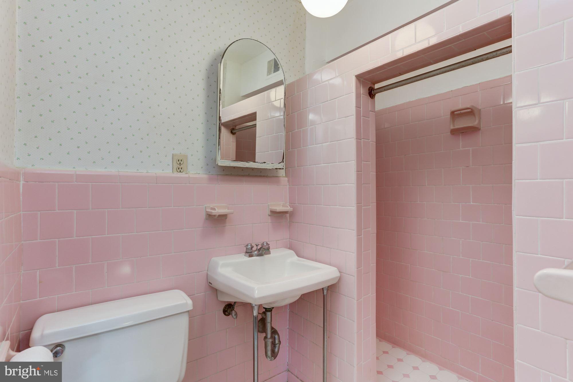 1411 Highland Drive Silver Spring, MD 20910 - Photo 15 of 36