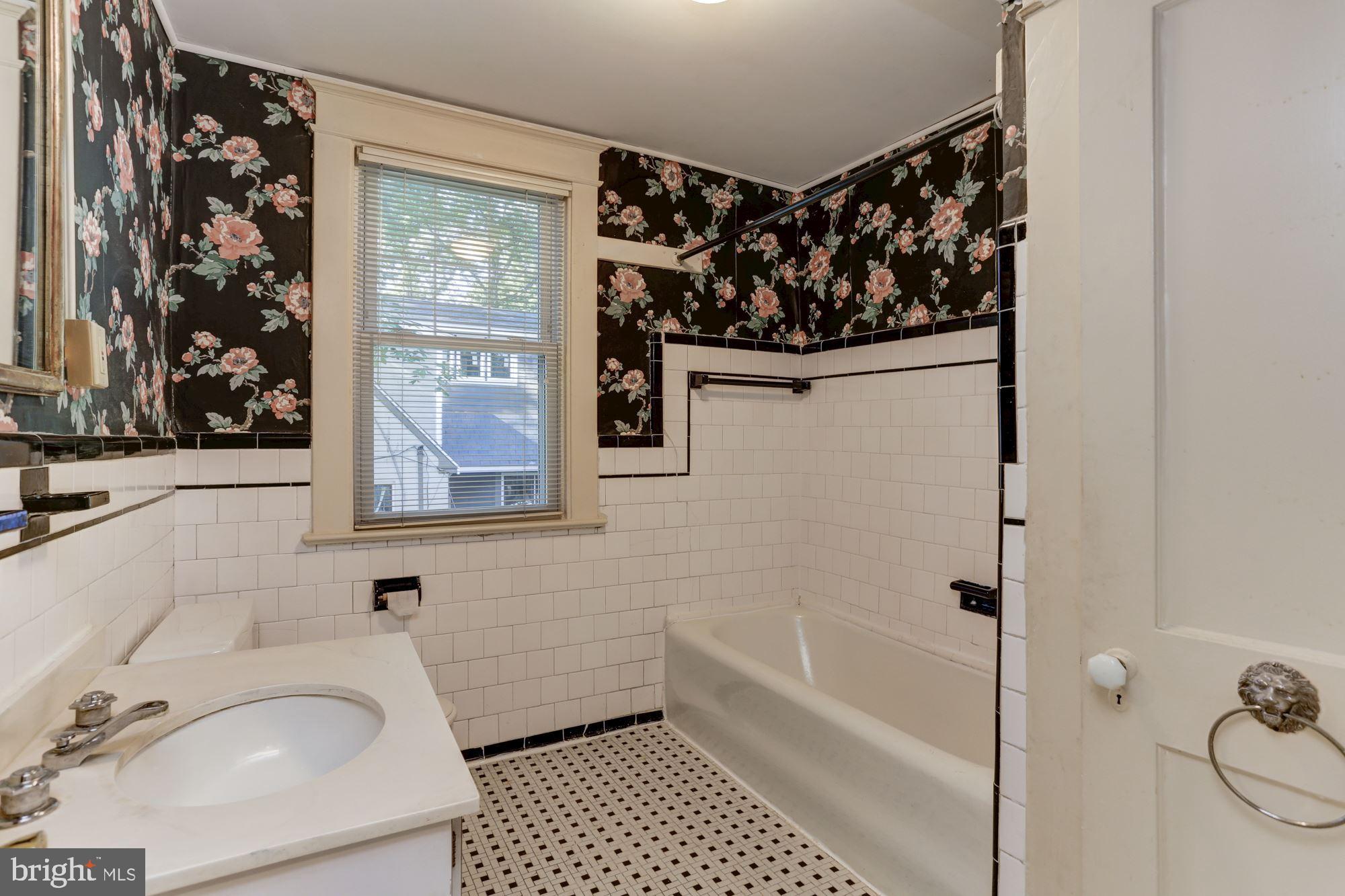 1411 Highland Drive Silver Spring, MD 20910 - Photo 20 of 36