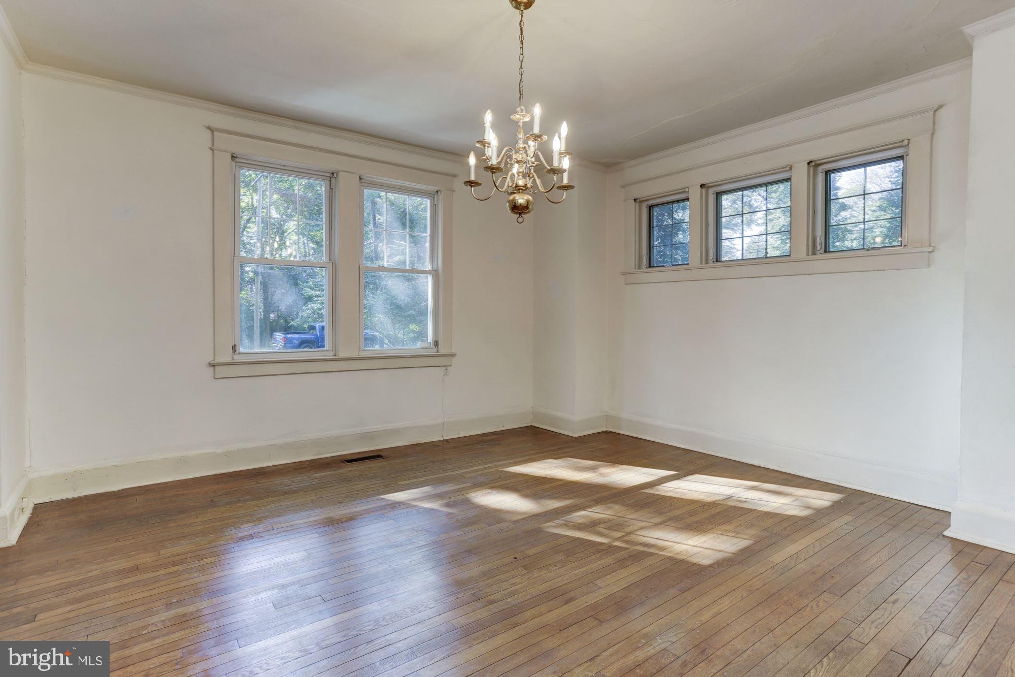 1411 Highland Drive Silver Spring, MD 20910 - Photo 7 of 36