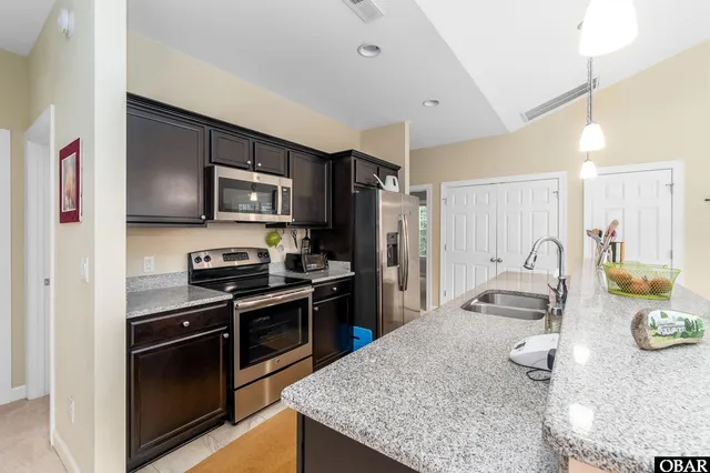 $450,000 | 715 Arvilla Lane, Manteo, NC 27954