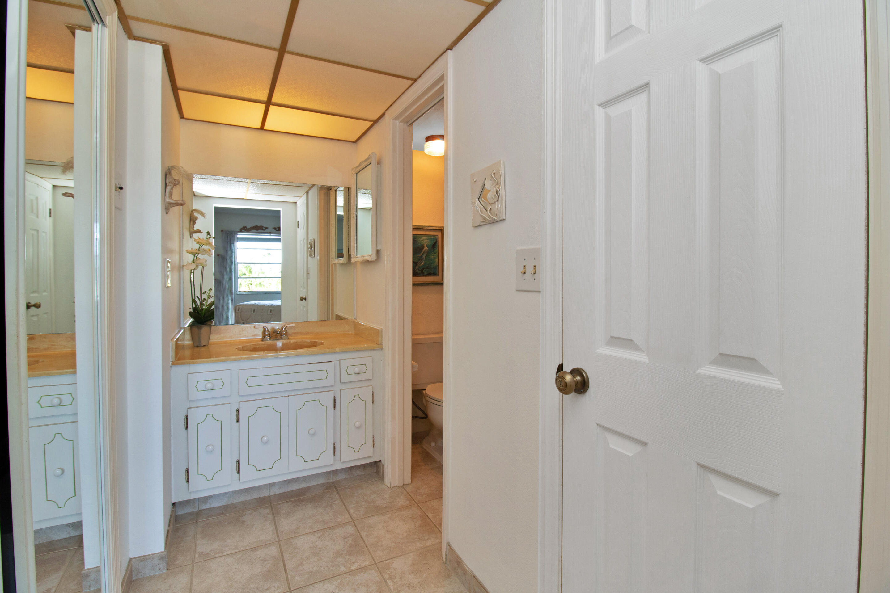 777 Jeffery Street, Unit 3070 Boca Raton, FL 33487 - Photo 12 of 35 Owner suite bath