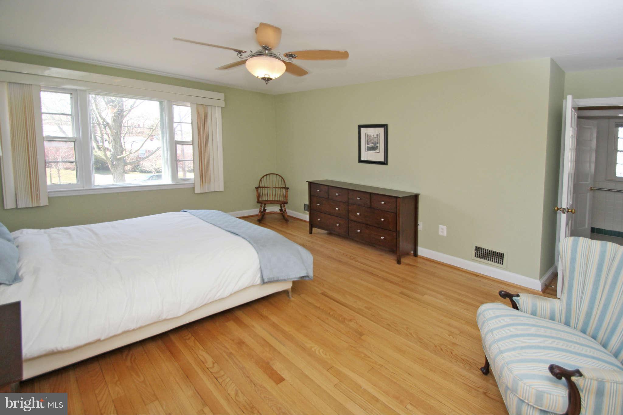 1459 Roxanna Road Northwest Washington, DC 20012 - Photo 14 of 30 Bedroom (Master)