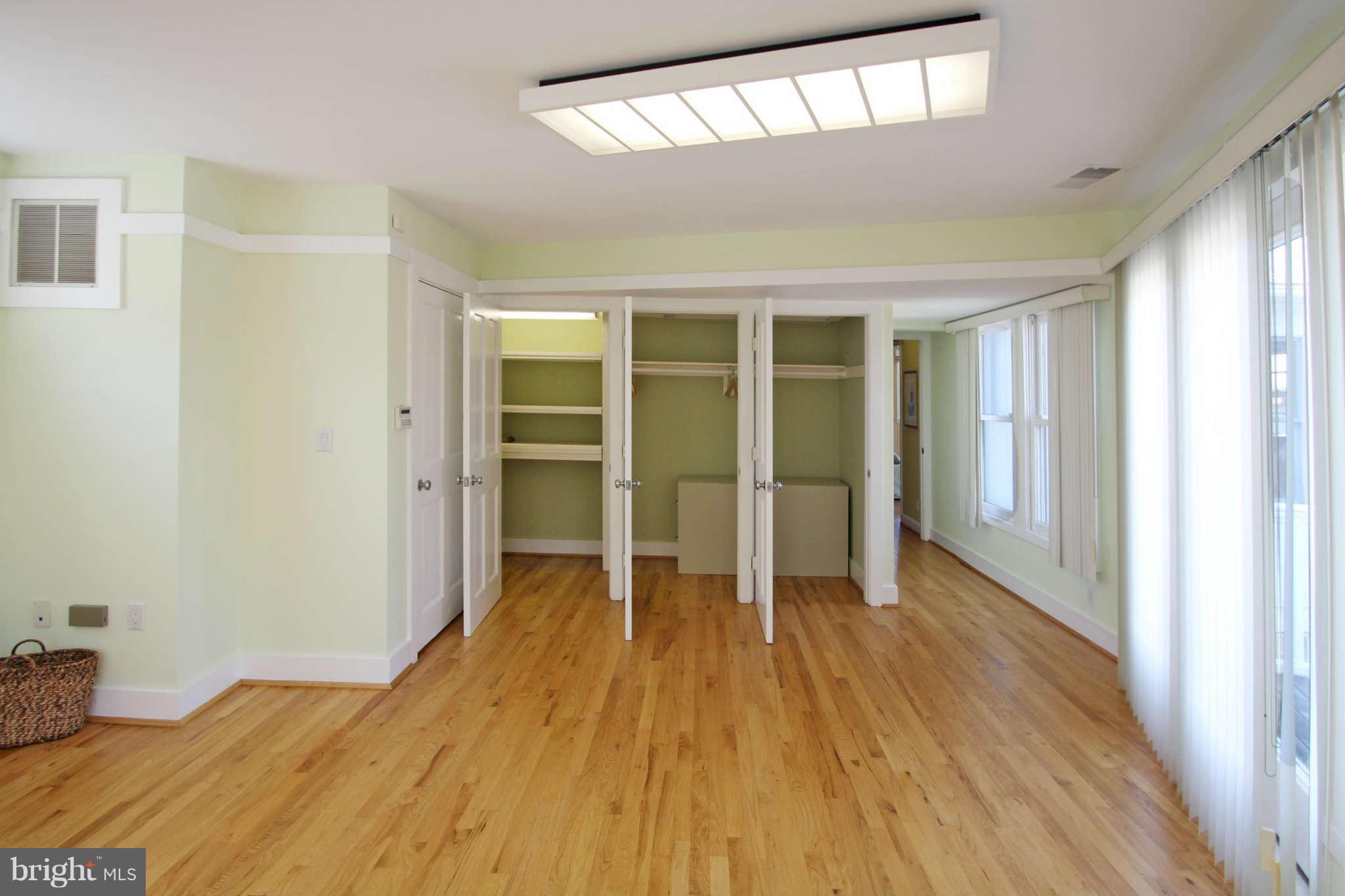 1459 Roxanna Road Northwest Washington, DC 20012 - Photo 20 of 30 Bedroom (Master)
