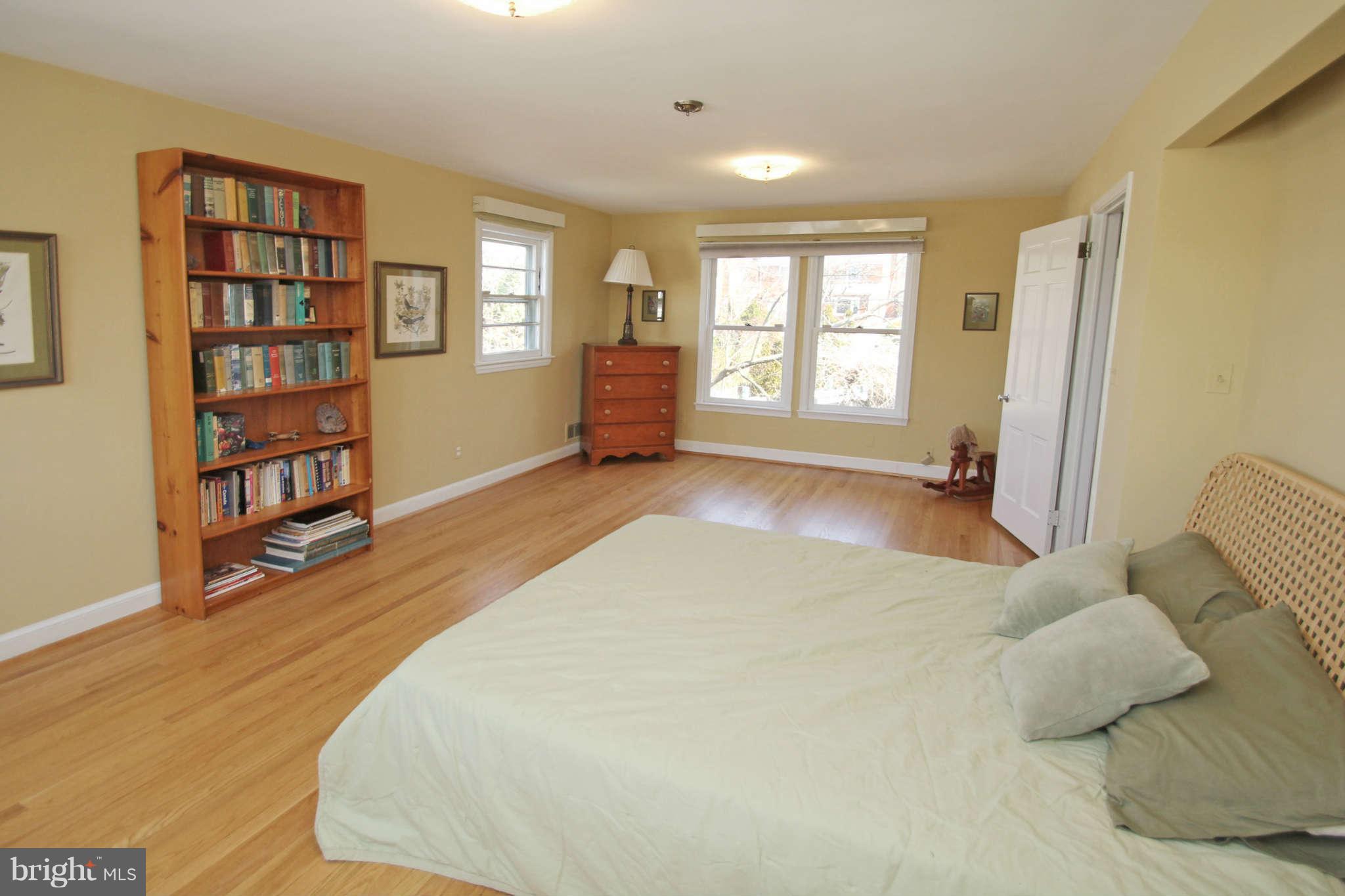 1459 Roxanna Road Northwest Washington, DC 20012 - Photo 21 of 30 Bedroom