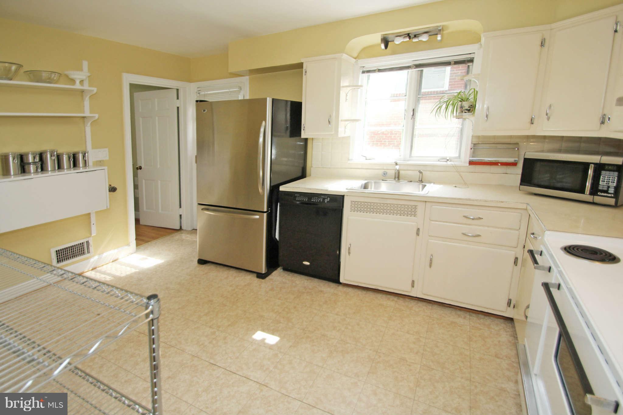 1459 Roxanna Road Northwest Washington, DC 20012 - Photo 9 of 30 Kitchen